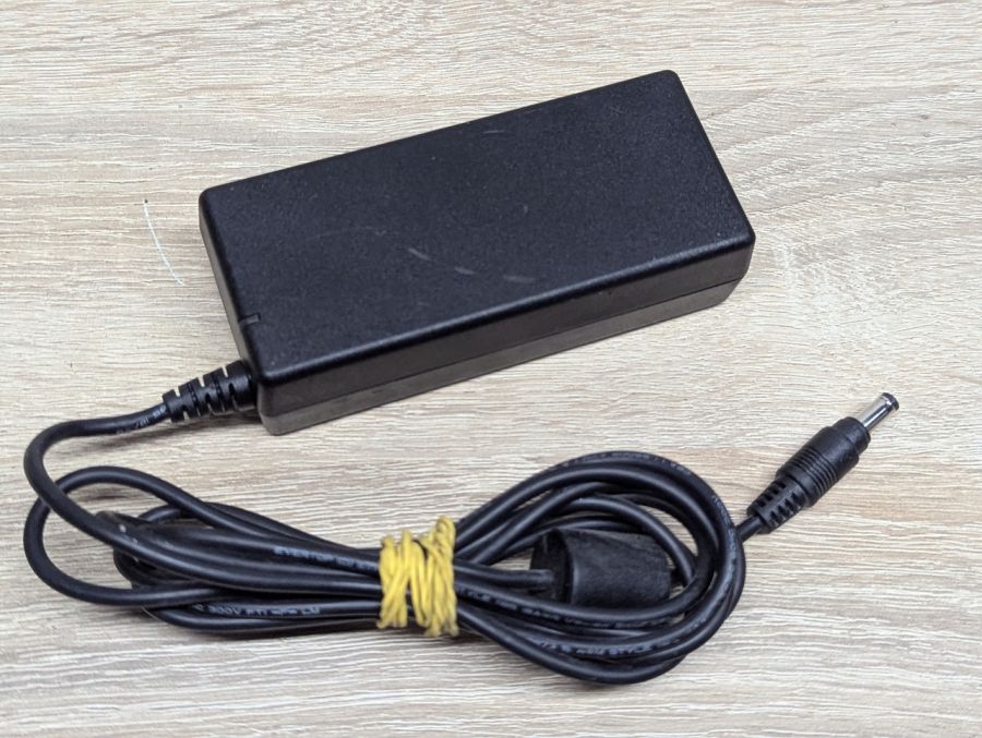 Б/В Блок живлення Compaq 50W 18.5V, 2.7A,4.8 x 1.7 мм