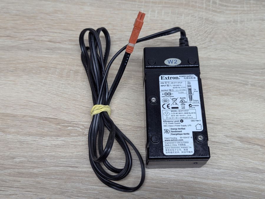 Б/В Блок живлення Extron 28-071-57LF,12 В,1.0 А,Captive Screw 2pin [ProductHub SKU 071-57LF]