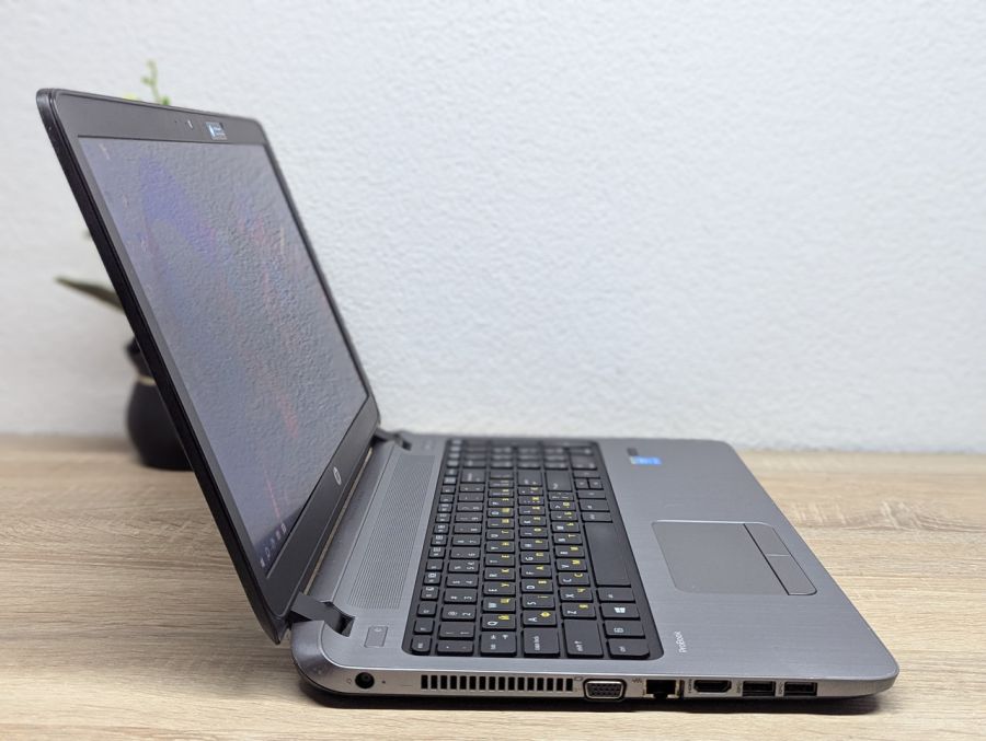 Ноутбук Б/В HP ProBook 450 G2, Intel Core i5-5200U, DDR3 8 GB, SSD 128GB, 15.6" Full HD
