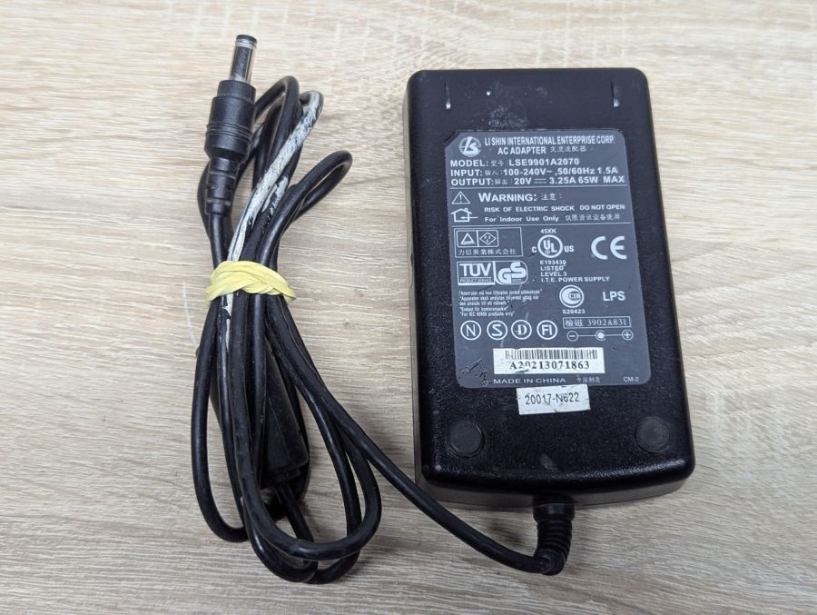 Б/В Блок живлення Li Shin LSE9901A2070, 65 Вт,20 В,3.25 А,5.5x2.5мм [ProductHub SKU LSE9901A2070]