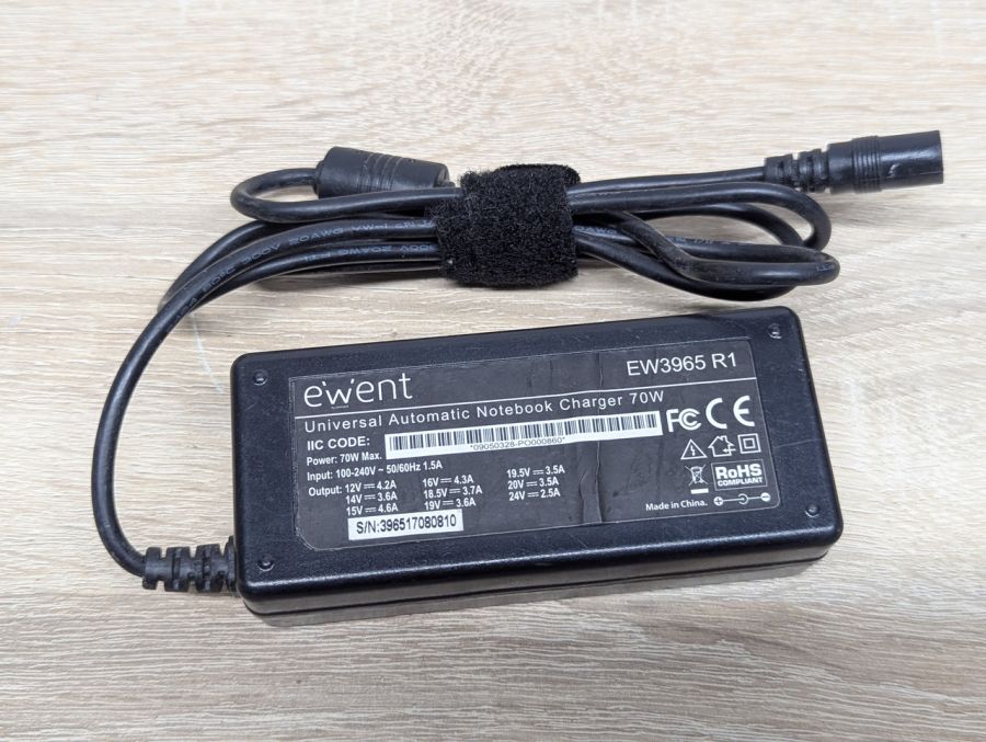 Б/В Універсальний блок живлення Ewent EW3965 R1,70 Вт,24 В, 2.5 А [ProductHub SKU EW3965]