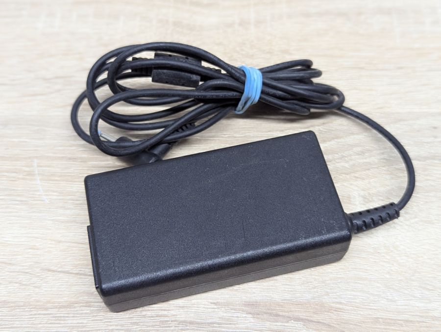 Б/В Блок живлення Woltz Power WPH065B,65 Вт,19.5V,3.33A,4.5x3.0мм