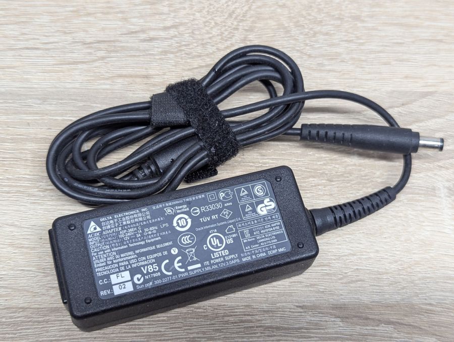 Б/В Блок живлення Delta Electronics ADP-36EH C,12В, 3А,36 Вт,5.5x2.5мм