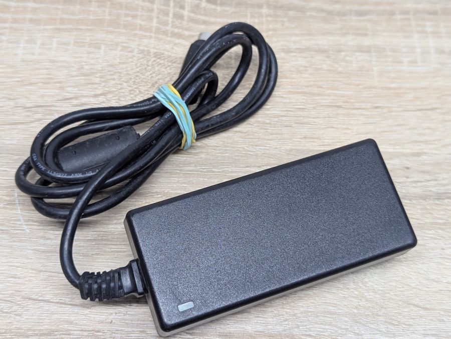 Б/В Блок живлення Jentec JTA0202Y,+5+12 В,2 А,DIN 4Pin