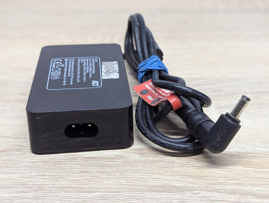 Б/В Універсальний блок живлення ACT AC2055,65.0W,19V,3.42A,4.3x3.0мм