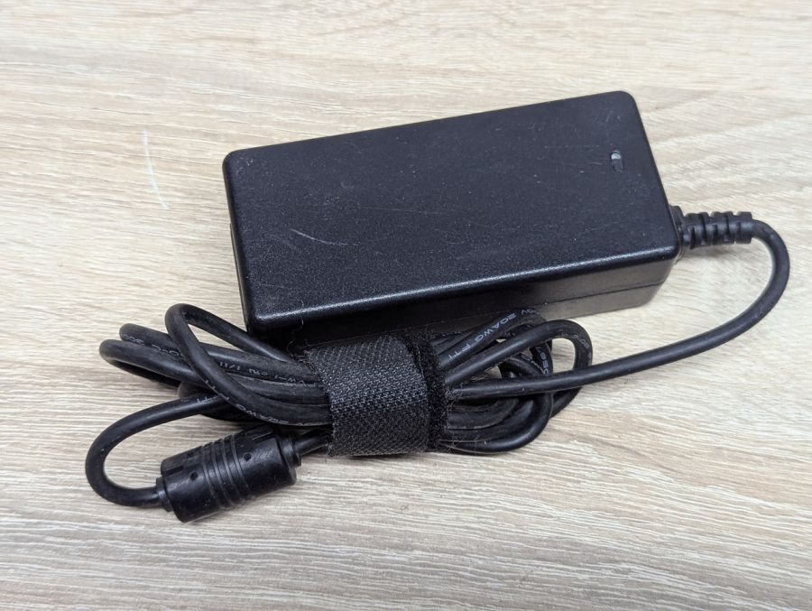 Б/В Блок живлення Accsup 45 Вт,19.0 V,2.37 A,2 Pin