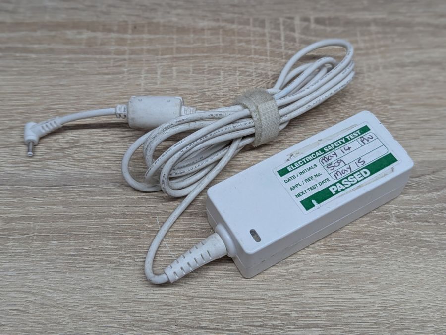 Б/В Блок живлення Asus EXA0901XH,40 В,19 В, 2.1 А,2.5 мм x 0.7 мм [ProductHub SKU EXA0901XH+]