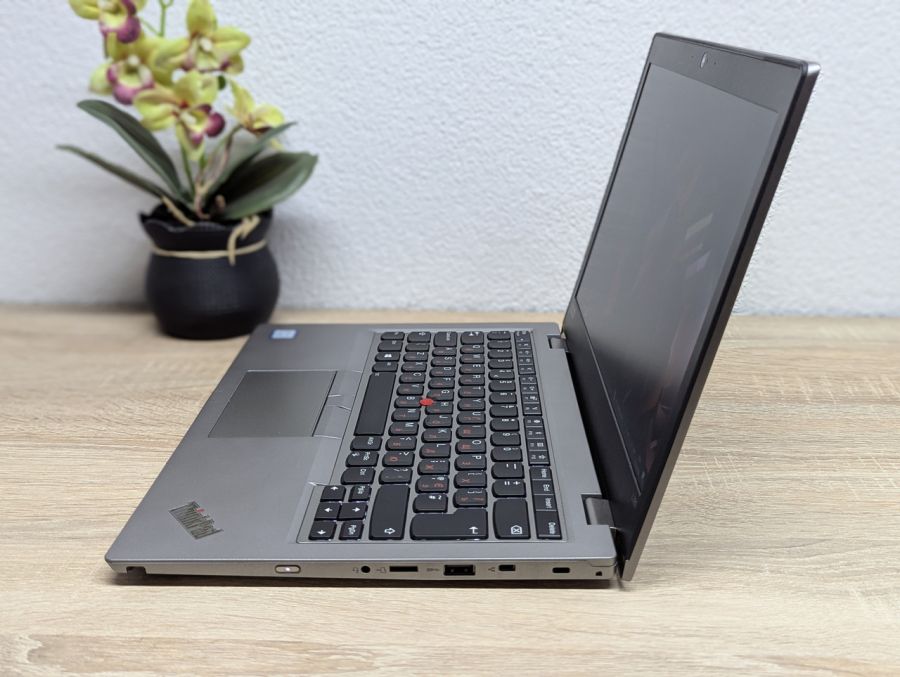 Ноутбук Б/В Lenovo ThinkPad L380, Intel Core i3-7020U, DDR4 8 GB, SSD 256GB, 13" Full HD [ProductHub SKU L610]