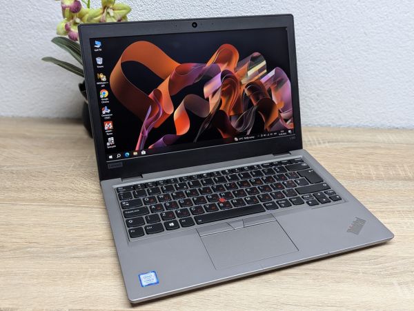 Ноутбук Б/В Lenovo ThinkPad L380, Intel Core i3-7020U, DDR4 8 GB, SSD 256GB, 13" Full HD