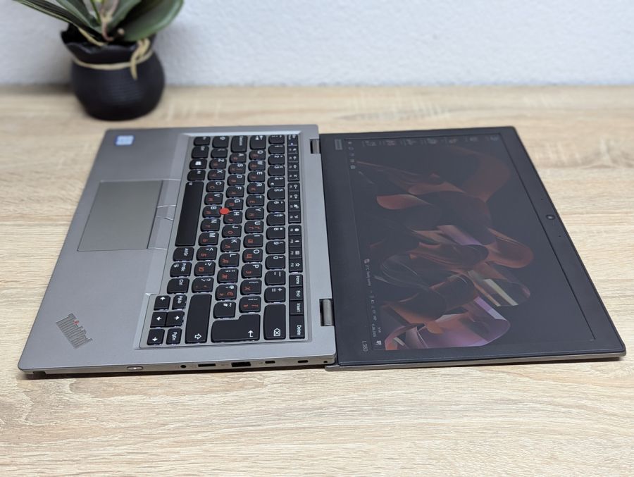 Ноутбук Б/В Lenovo ThinkPad L380, Intel Core i3-7020U, DDR4 8 GB, SSD 256GB, 13" Full HD [ProductHub SKU L610]