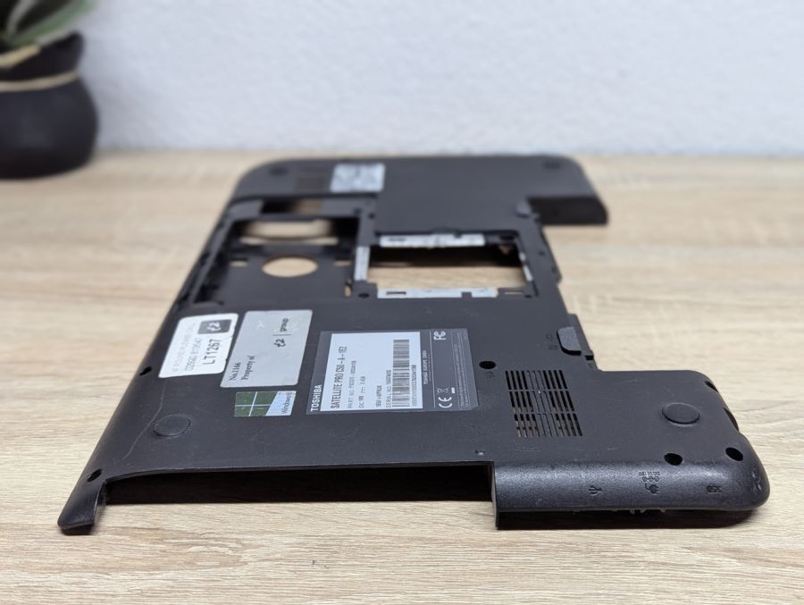 Б/В Піддон для ноутбука Toshiba Satellite Pro C50-A [ProductHub SKU 0047040]