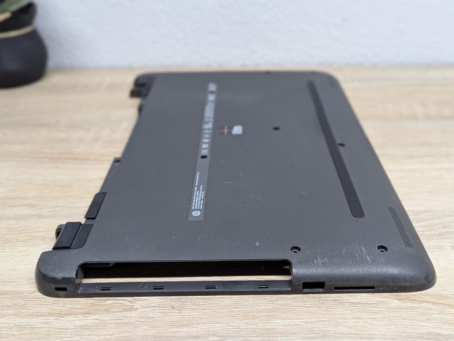 Б/В Нижня частина корпусу для ноутбука HP 250 G4, 255 G4, 250 G5, 255 G5