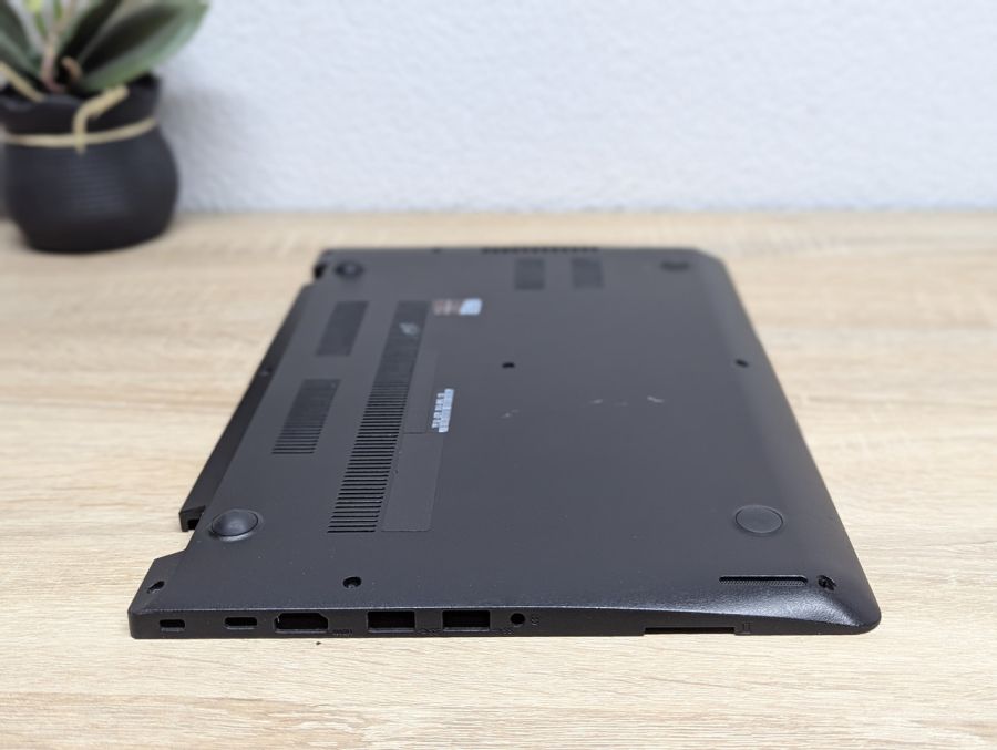 Б/В Нижня частина корпусу ноутбука Lenovo ThinkPad 13 (2nd Gen)