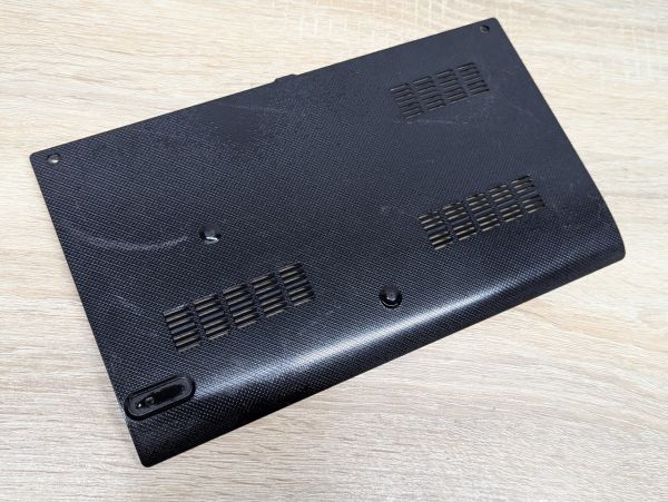 Б/В Сервісна кришка для ноутбука ASUS K73E / X73E
