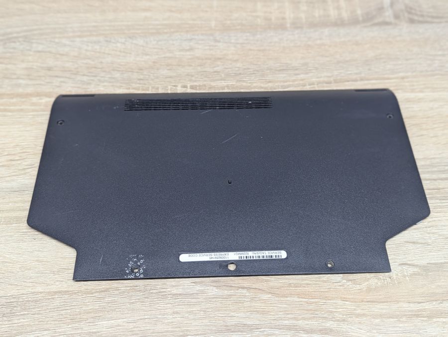 Б/В Сервісна кришка для ноутбука Dell Latitude E5520 [ProductHub SKU 1A22MJR00]
