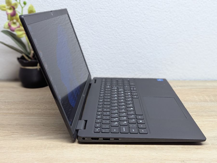Ноутбук Б/В Dell Latitude 3520, Intel Core i5-1135G7, DDR4 16 GB, SSD 256GB, 15.6" Full HD