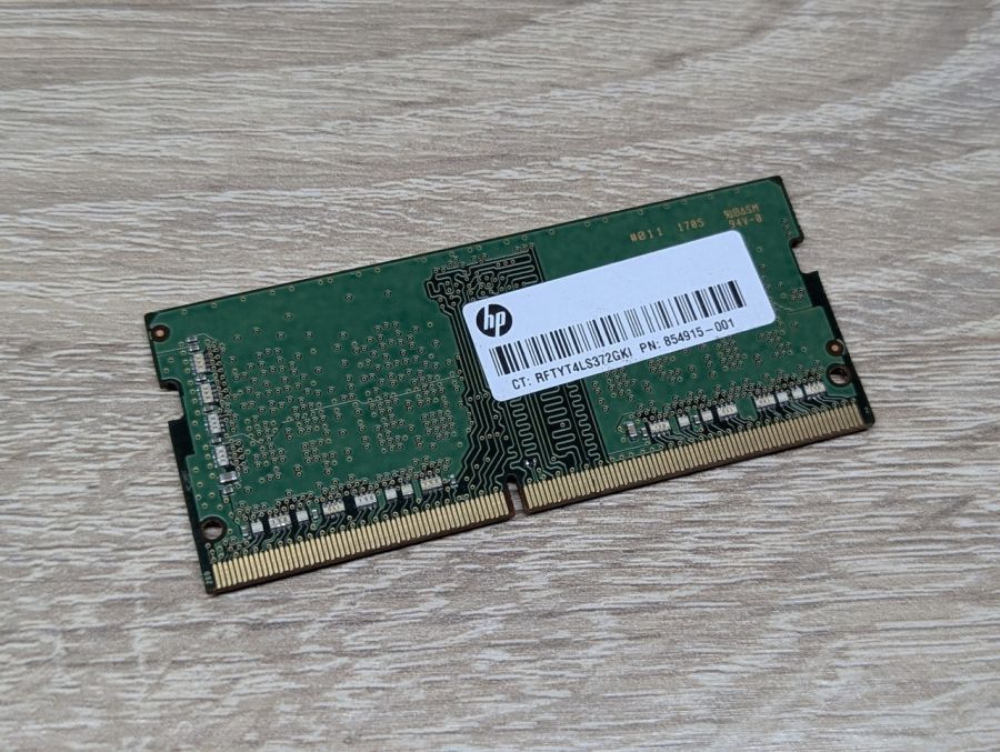 Б/В Оперативна память Samsung DDR4 4GB 2400MHz SO-DIMM