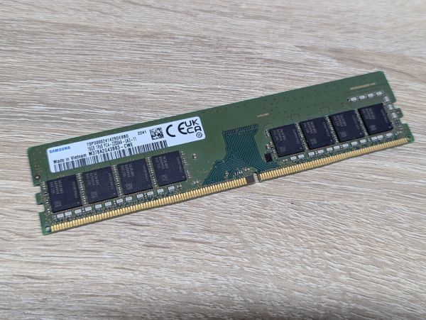 Б/В Оперативна пам'ять Samsung DDR4 16Gb 3200 MHz UDIMM