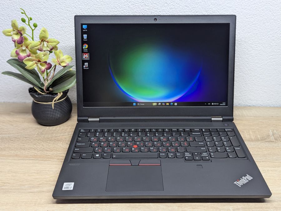Ноутбук Б/В Lenovo ThinkPad P15 Gen 1, Intel Core i7-10750H, DDR4 16 GB, SSD 512GB + SSD 256GB, NVIDIA Quadro T2000 4 gb, 15.6" Full HD