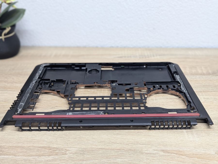 Б/В Піддон для ноутбука Dell Inspiron 15 7559,7557,5576,5577