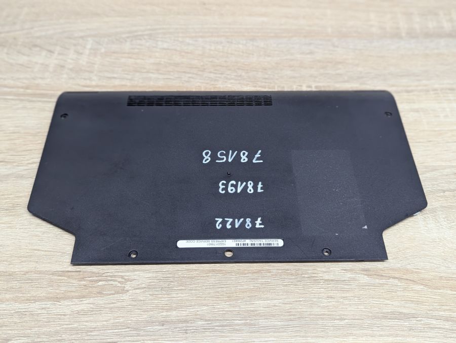 Б/В Сервісна кришка для ноутбука Dell Latitude E5520 [ProductHub SKU 1A22J1Y00]