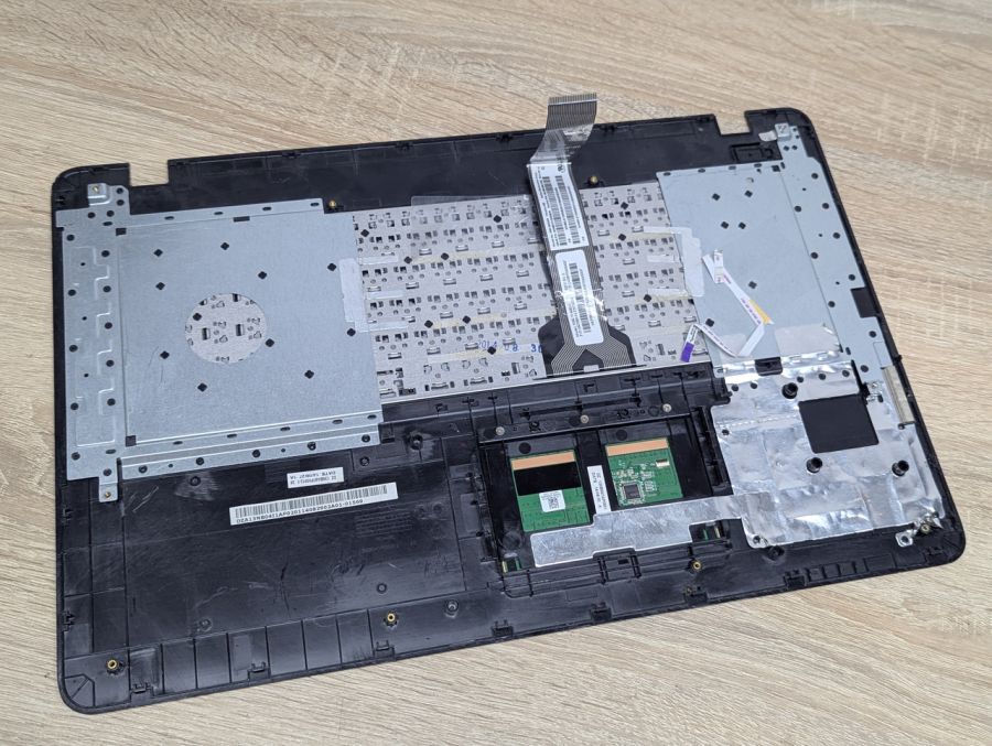 Б/В Палмрест з клавіатурою для ноутбука Asus серії R752L\ X751L