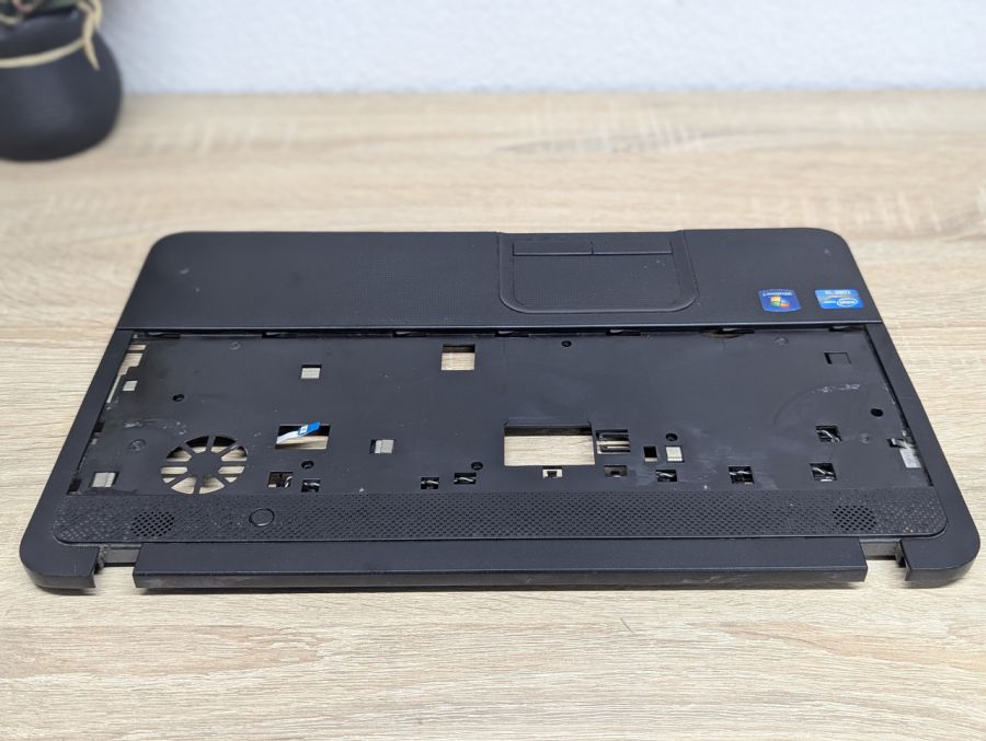 Б/В Топкейс для ноутбука Toshiba Satellite C850 / C855