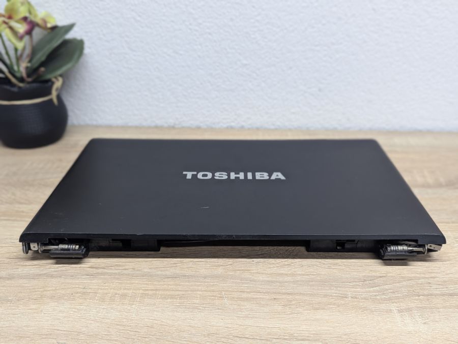 Б/В Комлект корпусу для ноутбука Toshiba Tecra R950 (кришка матриці та піддон) [ProductHub SKU GM903102922A]