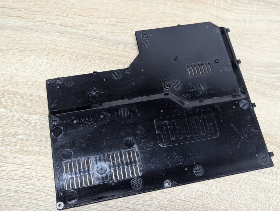 Б/В Сервісна кришка для ноутбука ASUS F3M [ProductHub SKU F3M]