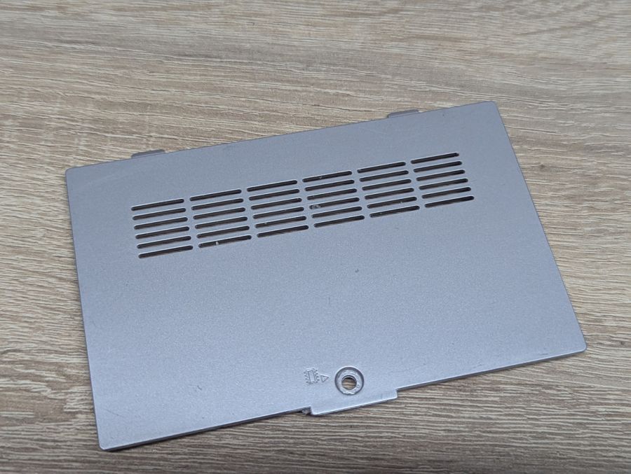 Б/В Сервісна кришка відсіку RAM для ноутбука Lenovo 3000,C200, N100, N200 [ProductHub SKU AP00M000900]