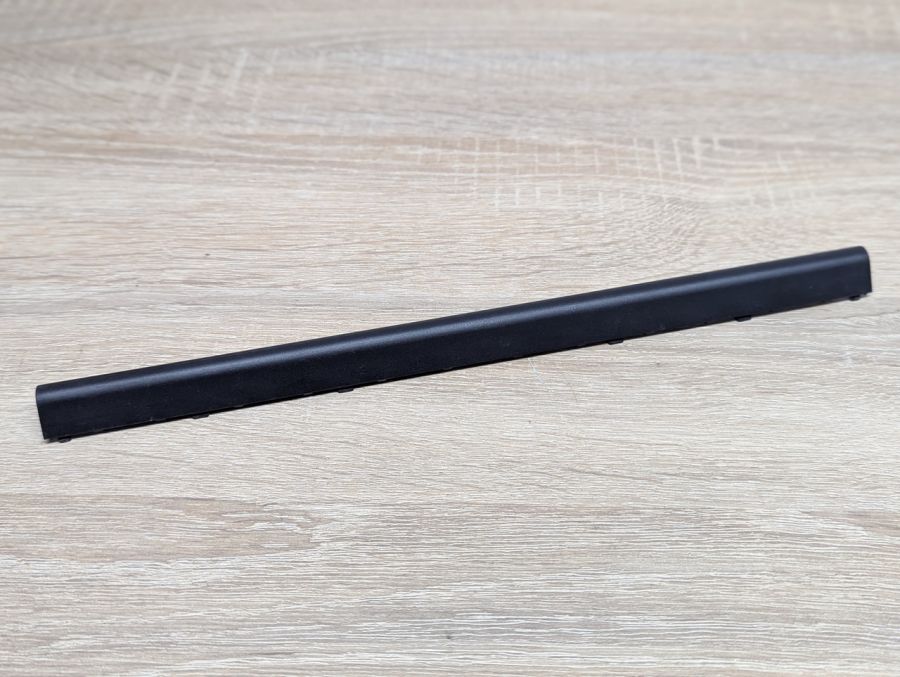 Б/В Заглушка петель для ноутбука Dell Latitude 3450 [ProductHub SKU 02KK3R]