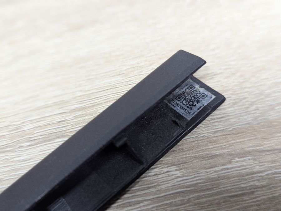Б/В Заглушка петель для Lenovo IdeaPad 320-15,330-15,520-15,Lenovo V320-15