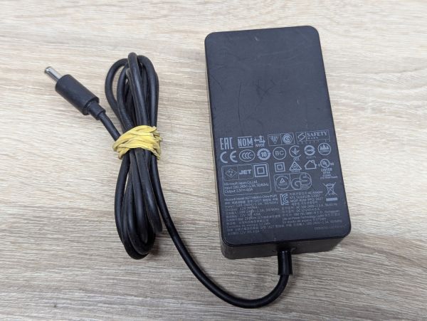 Б/В Блок живлення Microsoft 1627,48W,12V,4A,4.5 х 3.0 мм