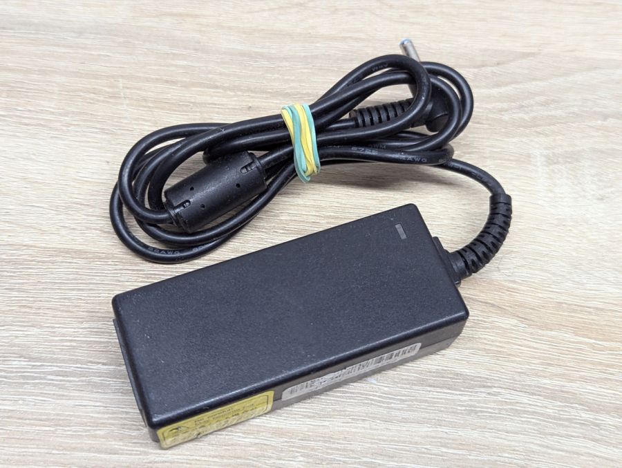 Б/В Блок живлення 45W,19.5V,2.31A,4.5 x 3.0 мм