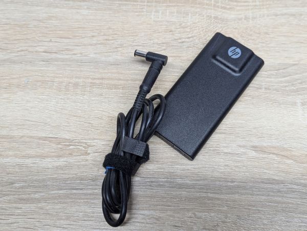 Б/В Дорожній блок живлення HP ADP-65RU DD,65W,19.5V,3.33A, 7.4 x 5.0 мм