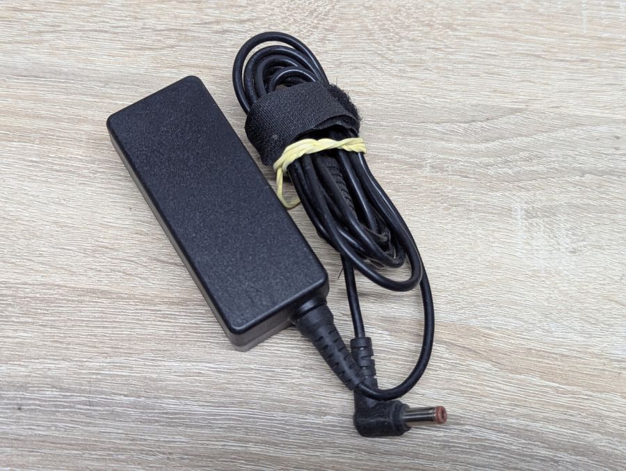 Б/В Бок живлення Lenovo PA-1300-12,30W,20V,1.5A,5.5 x 2.5 мм