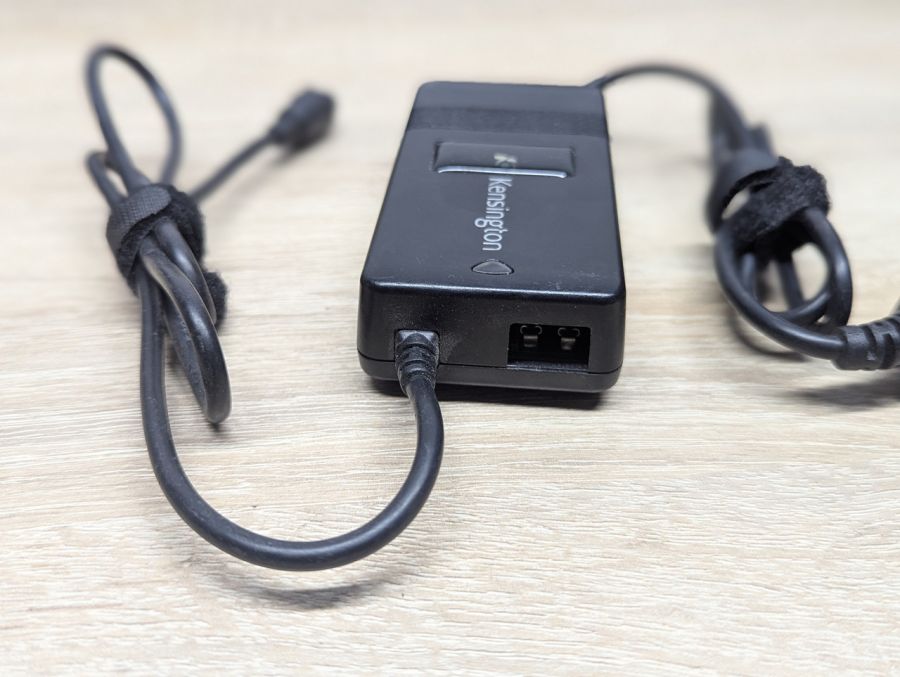 Б/В Автомобільний адаптер KENSINGTON 90W USB