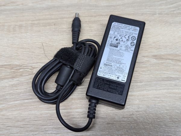 Б/В Блок живлення Delta Electronics ADP-60ZH D,60W,19 V,3.16 A, 5.5 x 3.0 мм