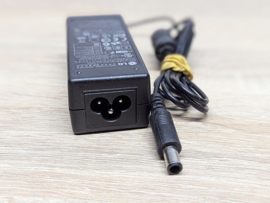 Б/В Блок живлення LG ADS-40SG-19-3,25W,19V,1.3A,6.5 x 4.4 мм