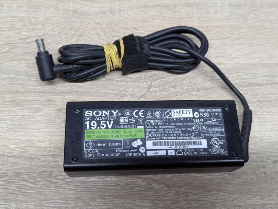Б/В Блок живлення Sony 90W,19.5V,4.7A,6.5 x 4.4 мм
