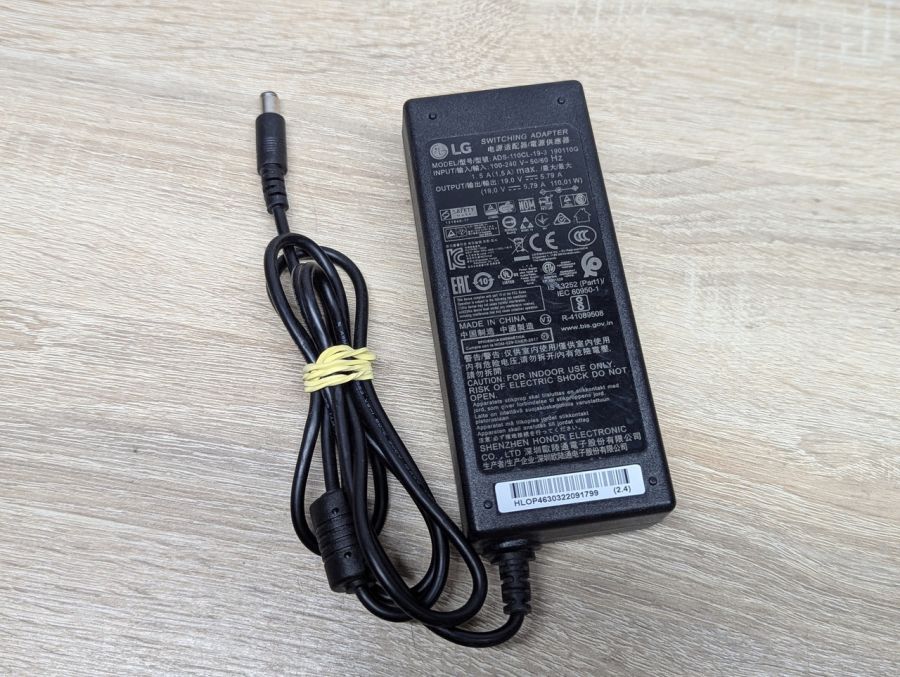 Б/В Блок живлення LG ADS-110CL-19-3,110W,19 V,5.79 A,6.5 x 4.4 мм