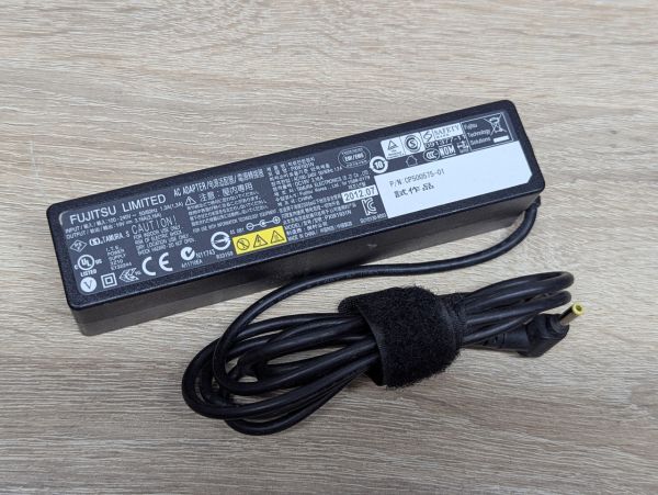 Б/В Блок живлення Fujitsu PXW1931N,60W,19V,3.16A,3.5 x 1.3 мм