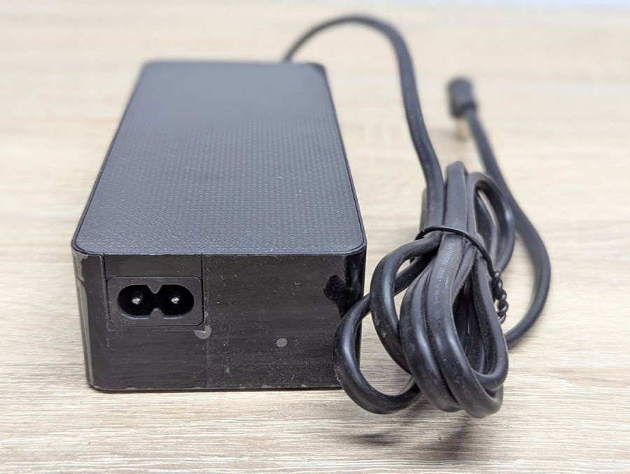 Б/В Блок живлення Samsung A10024_APN,100W,22V,4.54A,6.5 x 4.4 мм