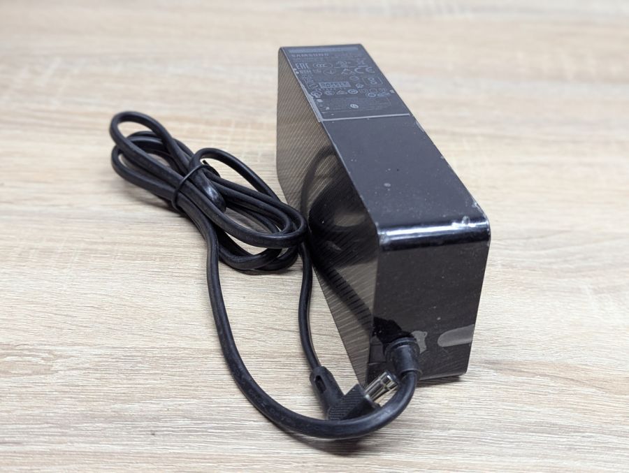 Б/В Блок живлення Samsung A10024_APN,100W,22V,4.54A,6.5 x 4.4 мм