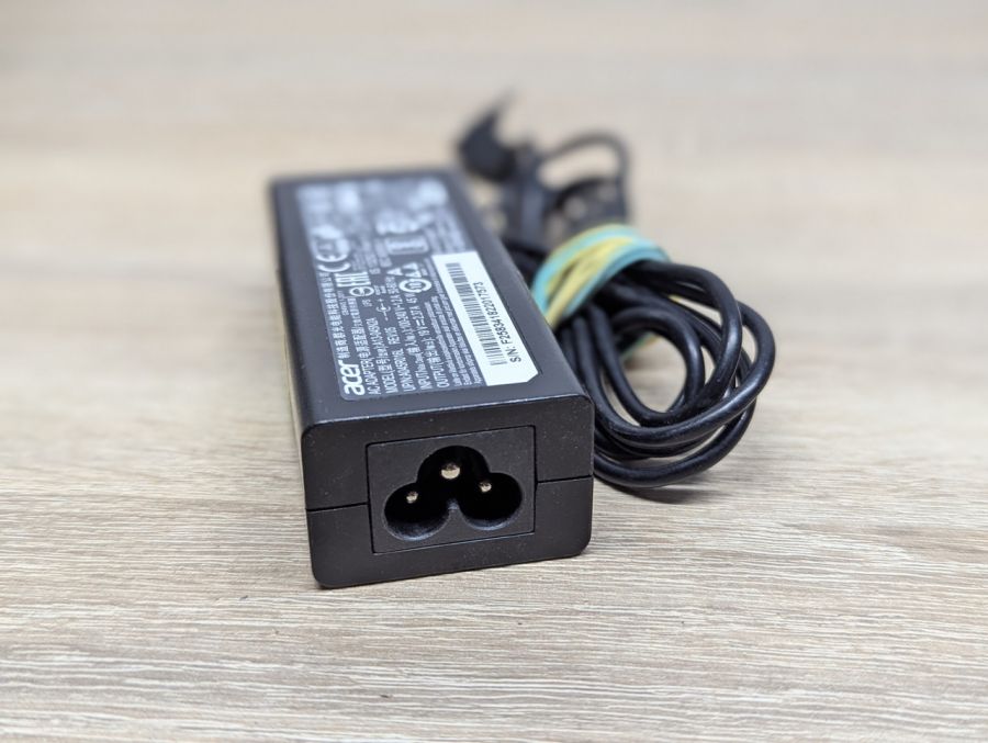 Б/В Блок живлення Acer A13-045N2A,45W,19 V,2.37 A,3.0 x 1.1 мм