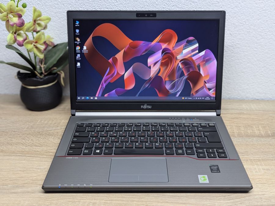 Ноутбук Б/В Fujitsu E744, Intel Core i5-4210M, DDR3 8 GB, SSD 128GB, 14" HD