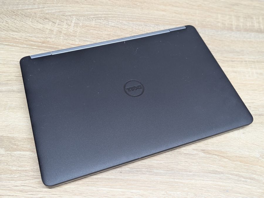 Ноутбук Б/В Dell Latitude E7270, Intel Core i5-6300U, DDR4 8 GB, SSD 256GB, 12" HD
