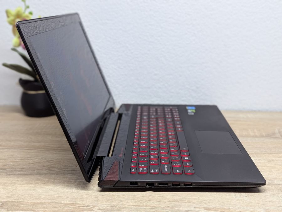 Ноутбук Б/В Lenovo IdeaPad Y50-70, Intel Core i5-4210H, DDR3 16 GB, SSD 256GB, NVIDIA GeForce GTX 960M 2Gb, 15.6" Full HD
