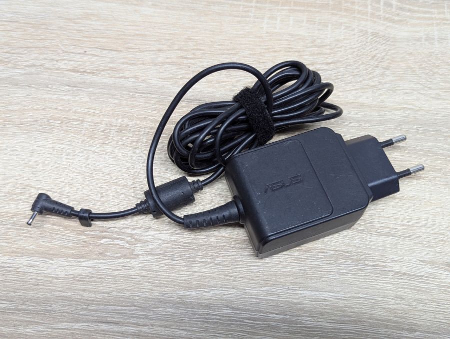 Б/В Блок живлення Asus 30W,19V,1.58A,2.5 х 0.7 мм [ProductHub SKU EXA1004EH]