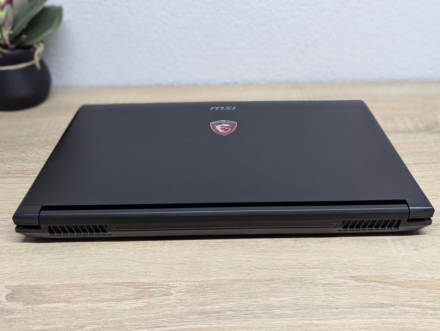 Ноутбук Б/В MSI MS-GL62 6QF, Intel Core i5-6300HQ, DDR4 16 GB, SSD 256GB + SSD 500GB, GTX 960M 2Gb, Full HD